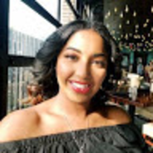 Meet your Posher, Korie - Picture 1 of 1